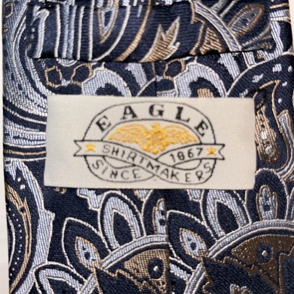 Eagle 100% silk necktie, blue silver in color Paisley pattern - Picture 3 of 6